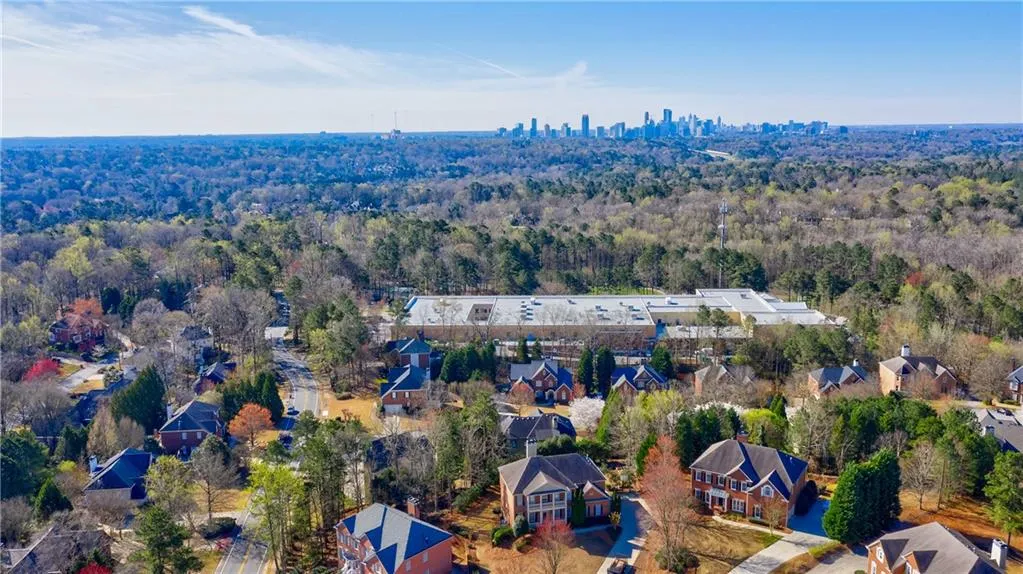 5310 S Trimble Road, Atlanta, Georgia 30342, 5 Bedrooms Bedrooms, ,3 BathroomsBathrooms,Residential,Sold,5310 S Trimble Road,6522468