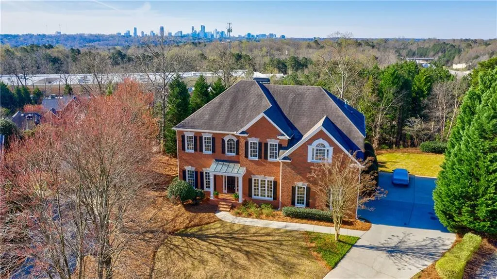 5310 S Trimble Road, Atlanta, Georgia 30342, 5 Bedrooms Bedrooms, ,3 BathroomsBathrooms,Residential,Sold,5310 S Trimble Road,6522468