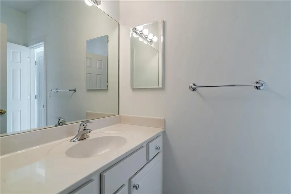 5310 S Trimble Road, Atlanta, Georgia 30342, 5 Bedrooms Bedrooms, ,3 BathroomsBathrooms,Residential,Sold,5310 S Trimble Road,6522468
