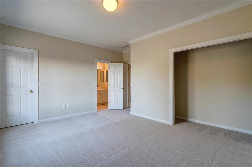 5310 S Trimble Road, Atlanta, Georgia 30342, 5 Bedrooms Bedrooms, ,3 BathroomsBathrooms,Residential,Sold,5310 S Trimble Road,6522468
