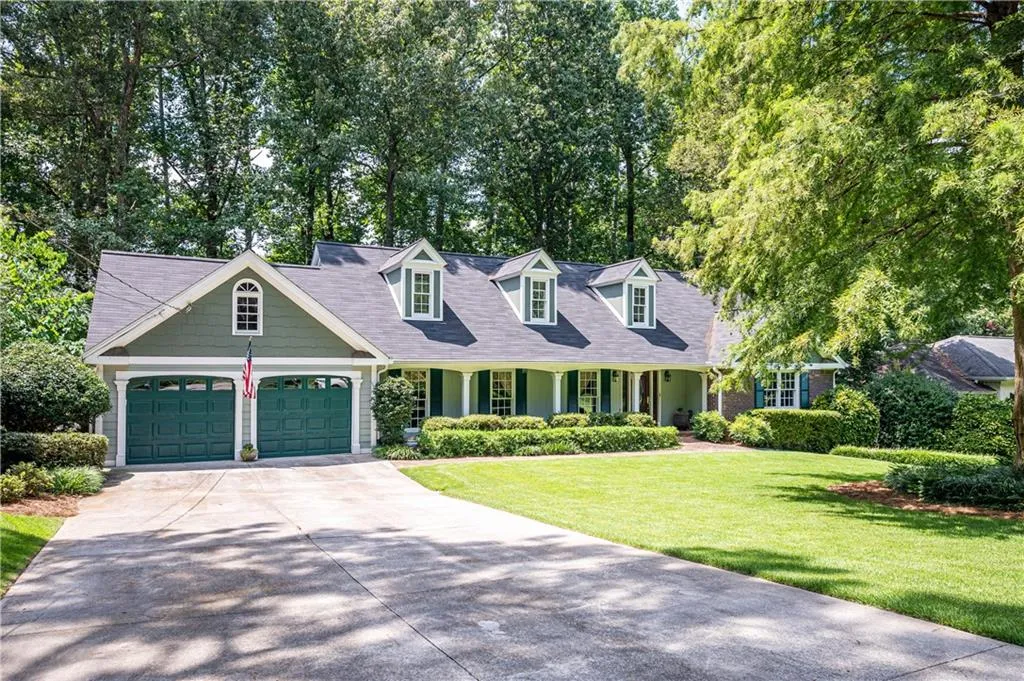 7180 Dunhill Terrace, Sandy Springs, Georgia 30328, 4 Bedrooms Bedrooms, ,3 BathroomsBathrooms,Residential,Sold,7180 Dunhill Terrace,7100043