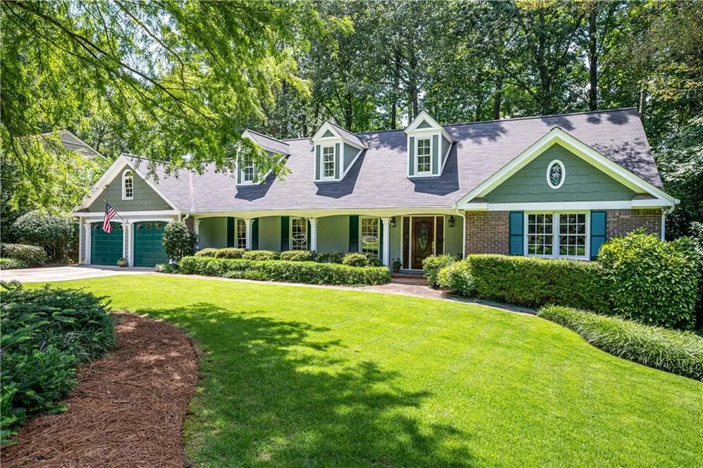 7180 Dunhill Terrace, Sandy Springs, Georgia 30328, 4 Bedrooms Bedrooms, ,3 BathroomsBathrooms,Residential,Sold,7180 Dunhill Terrace,7100043