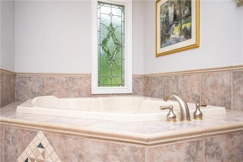 7180 Dunhill Terrace, Sandy Springs, Georgia 30328, 4 Bedrooms Bedrooms, ,3 BathroomsBathrooms,Residential,Sold,7180 Dunhill Terrace,7100043