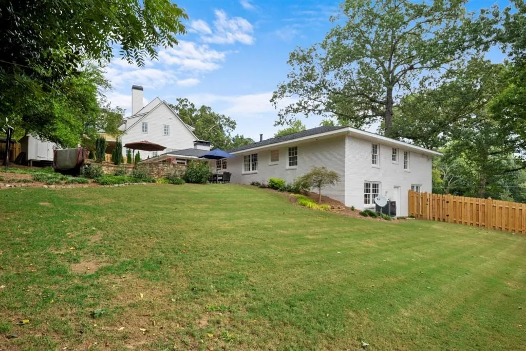 5910 Brookgreen Road, Sandy Springs, Georgia 30328, 3 Bedrooms Bedrooms, ,3 BathroomsBathrooms,Residential,Sold,5910 Brookgreen Road,6786014