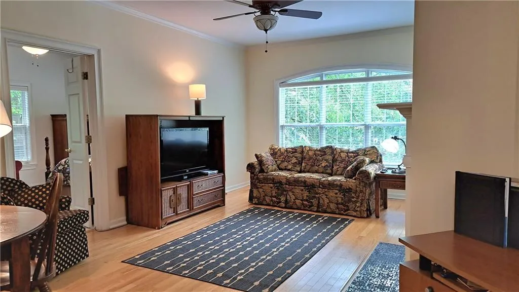 View as you enter living room from foyer area