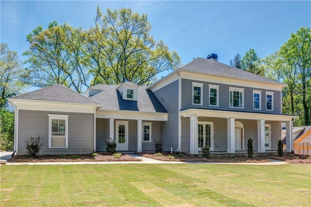 751 Spalding Drive, Sandy Springs, Georgia 30328, 4 Bedrooms Bedrooms, ,4 BathroomsBathrooms,Residential,Sold,751 Spalding Drive,5738134