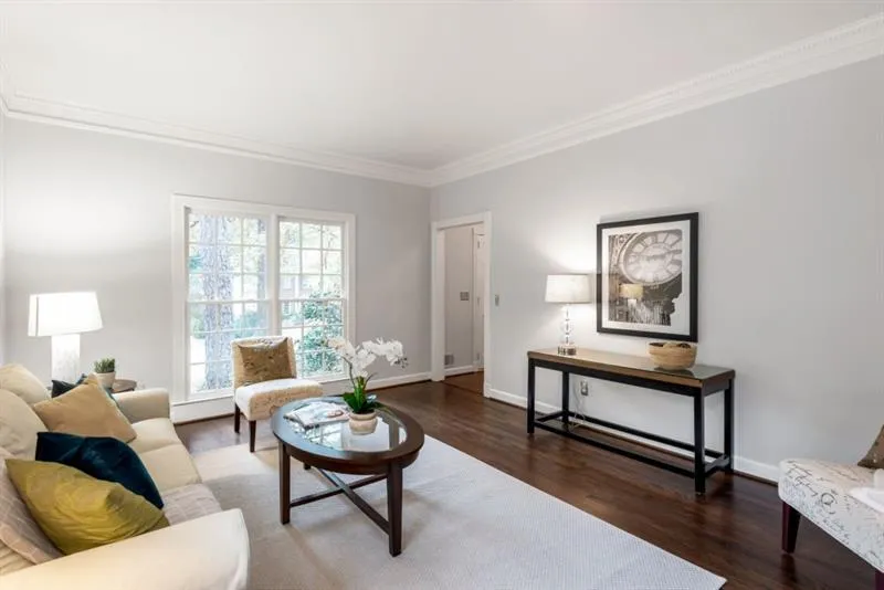 300 Seamarsh Court, Sandy Springs, Georgia 30328, 4 Bedrooms Bedrooms, ,3 BathroomsBathrooms,Residential,Sold,300 Seamarsh Court,6647052