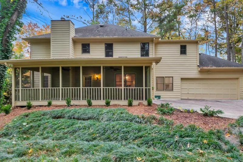 300 Seamarsh Court, Sandy Springs, Georgia 30328, 4 Bedrooms Bedrooms, ,3 BathroomsBathrooms,Residential,Sold,300 Seamarsh Court,6647052