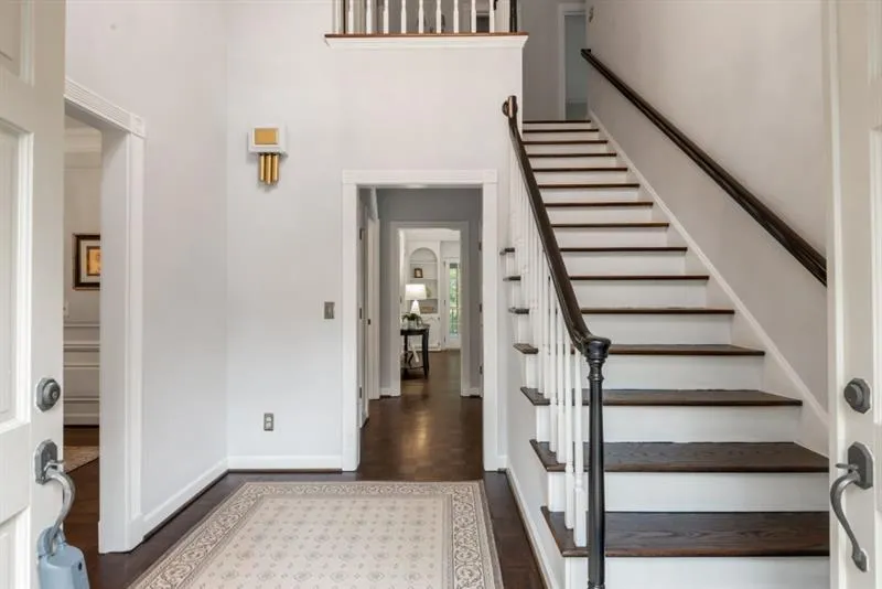 300 Seamarsh Court, Sandy Springs, Georgia 30328, 4 Bedrooms Bedrooms, ,3 BathroomsBathrooms,Residential,Sold,300 Seamarsh Court,6647052