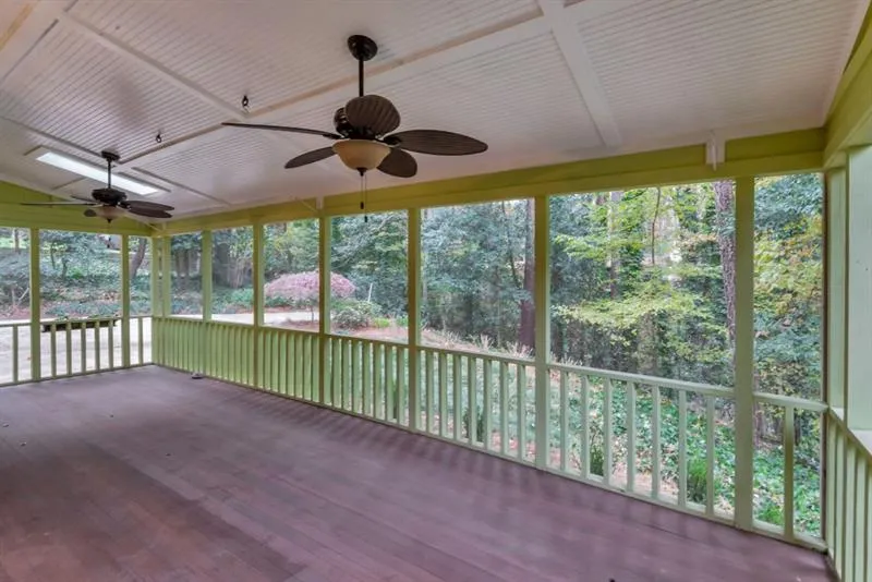 300 Seamarsh Court, Sandy Springs, Georgia 30328, 4 Bedrooms Bedrooms, ,3 BathroomsBathrooms,Residential,Sold,300 Seamarsh Court,6647052