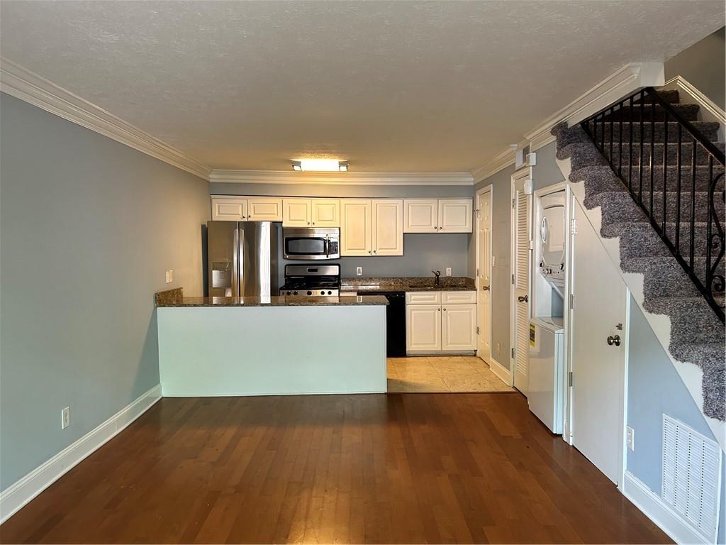 6980 Roswell Road Unit P3, Atlanta, Georgia 30328, 1 Bedroom Bedrooms, ,1 BathroomBathrooms,Residential,Sold,6980 Roswell Road Unit P3,7253914