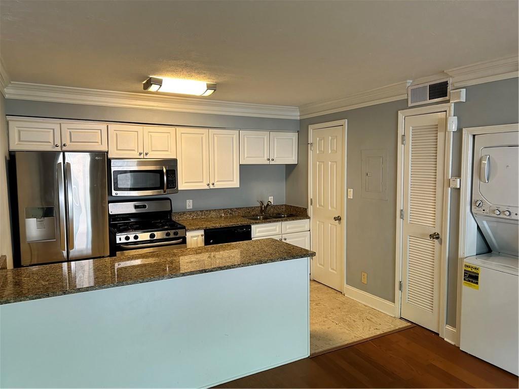 6980 Roswell Road Unit P3, Atlanta, Georgia 30328, 1 Bedroom Bedrooms, ,1 BathroomBathrooms,Residential,Sold,6980 Roswell Road Unit P3,7253914