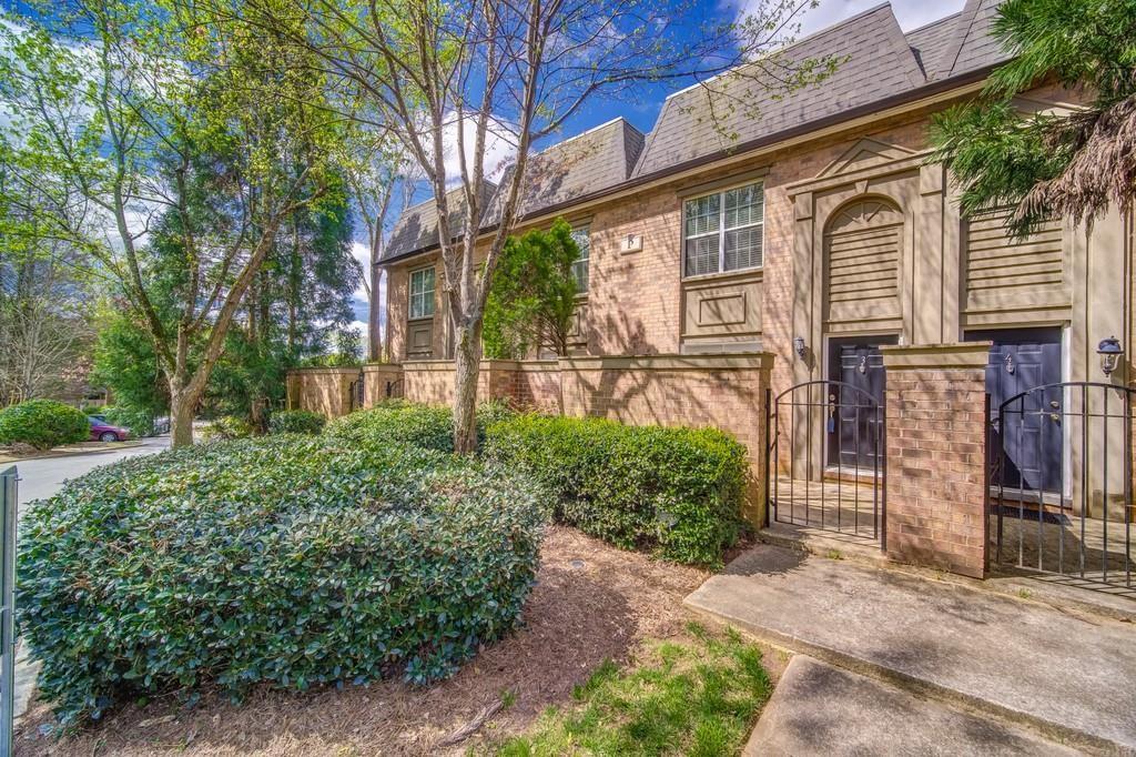 6980 Roswell Road Unit P3, Atlanta, Georgia 30328, 1 Bedroom Bedrooms, ,1 BathroomBathrooms,Residential,Sold,6980 Roswell Road Unit P3,7253914