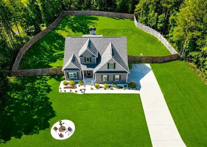 20 Hawthorn Lane, Covington, Georgia 30014