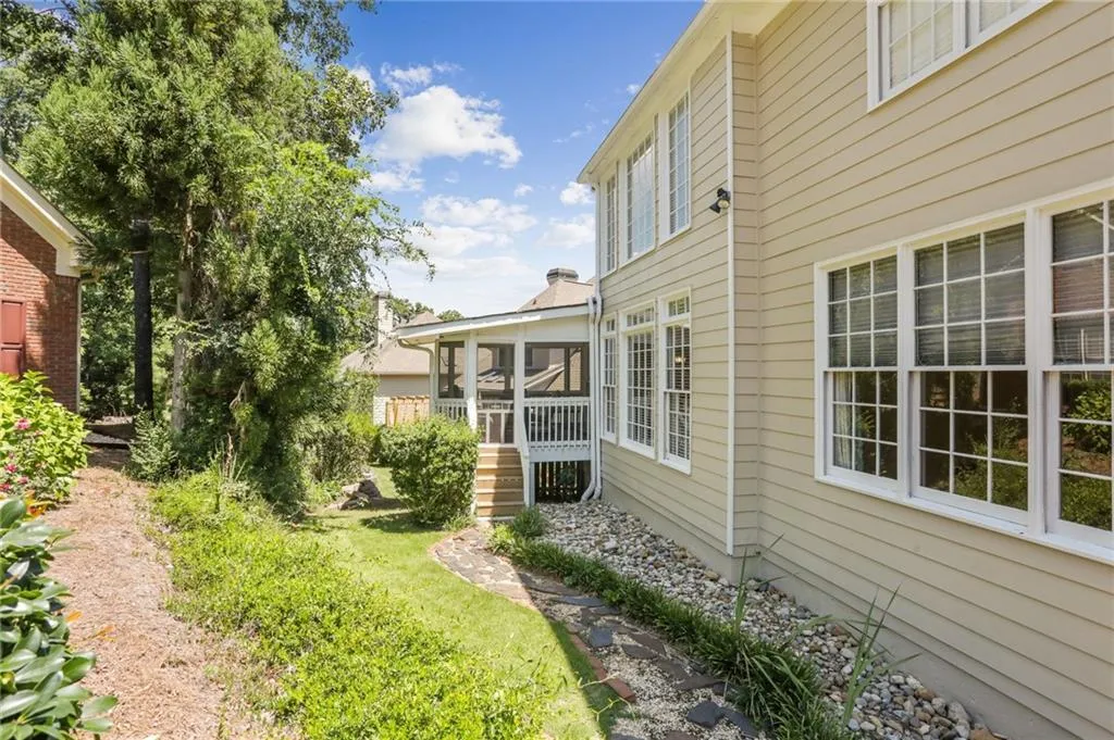 253 Spalding Gates Drive, Sandy Springs, Georgia 30328, 3 Bedrooms Bedrooms, ,2 BathroomsBathrooms,Residential,Sold,253 Spalding Gates Drive,7255037 253 Spalding Gates Drive, Sandy Springs, Georgia 30328, 3 Bedrooms Bedrooms, ,2 BathroomsBathrooms,Residential,Sold,253 Spalding Gates Drive,7255037