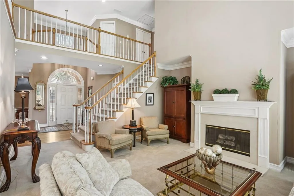 253 Spalding Gates Drive, Sandy Springs, Georgia 30328, 3 Bedrooms Bedrooms, ,2 BathroomsBathrooms,Residential,Sold,253 Spalding Gates Drive,7255037 253 Spalding Gates Drive, Sandy Springs, Georgia 30328, 3 Bedrooms Bedrooms, ,2 BathroomsBathrooms,Residential,Sold,253 Spalding Gates Drive,7255037