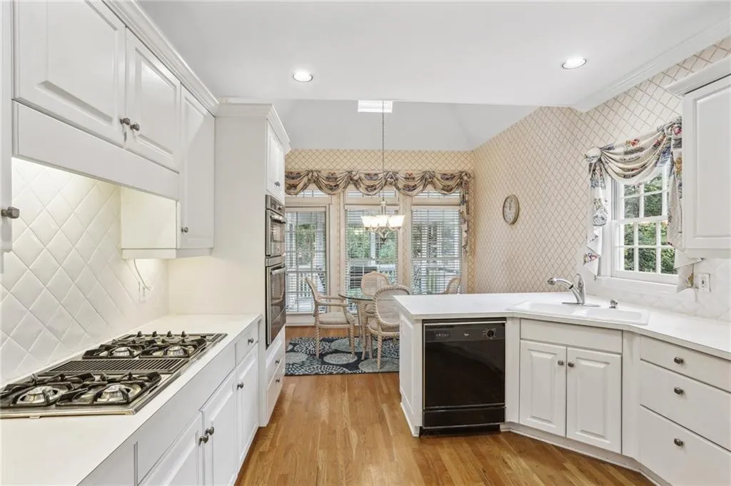 253 Spalding Gates Drive, Sandy Springs, Georgia 30328, 3 Bedrooms Bedrooms, ,2 BathroomsBathrooms,Residential,Sold,253 Spalding Gates Drive,7255037 253 Spalding Gates Drive, Sandy Springs, Georgia 30328, 3 Bedrooms Bedrooms, ,2 BathroomsBathrooms,Residential,Sold,253 Spalding Gates Drive,7255037