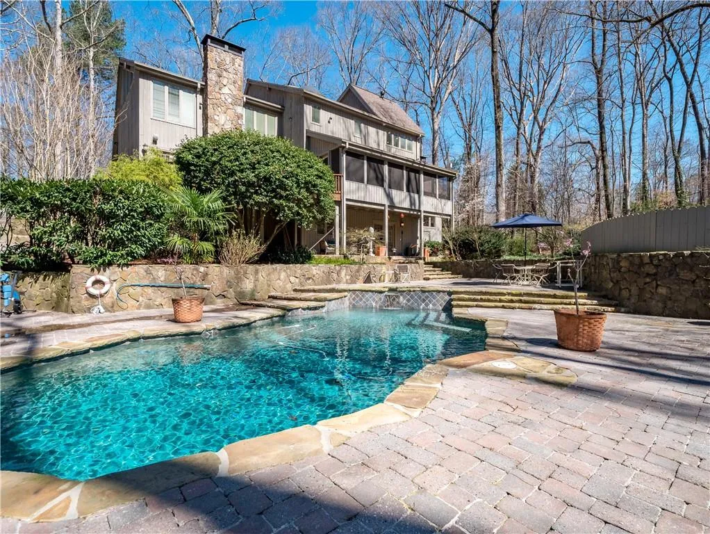 1240 Heards Ferry Road, Atlanta, Georgia 30328, 4 Bedrooms Bedrooms, ,3 BathroomsBathrooms,Residential,Sold,1240 Heards Ferry Road,6587732