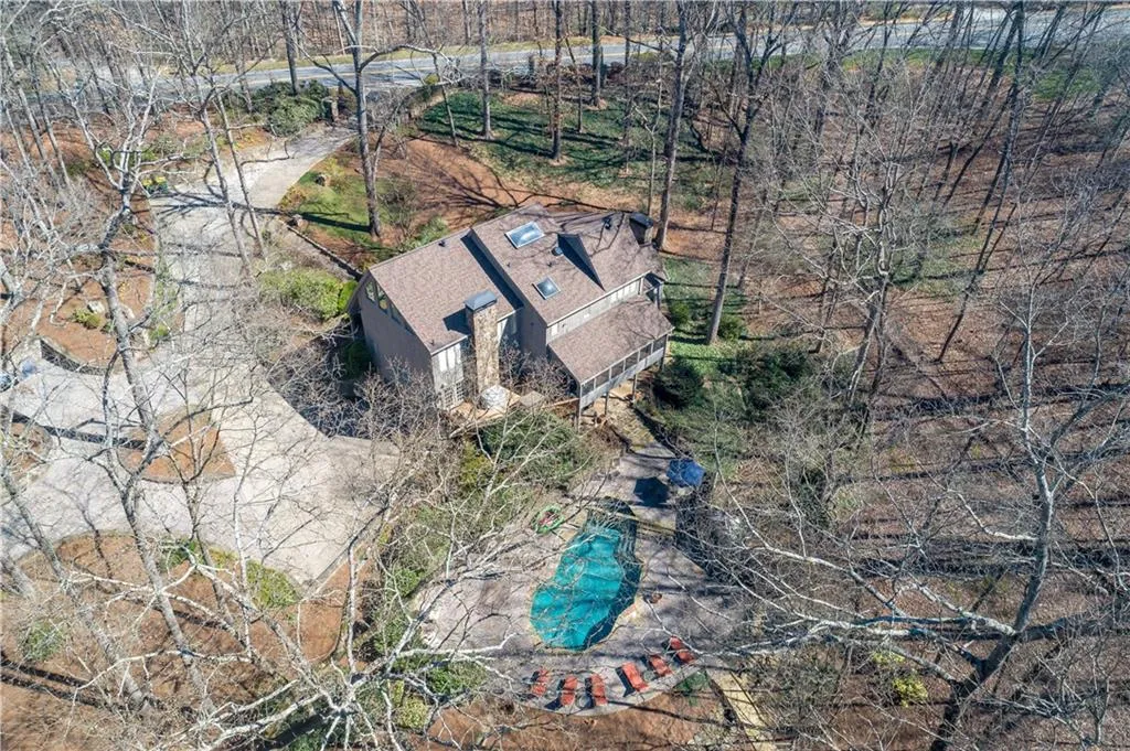 1240 Heards Ferry Road, Atlanta, Georgia 30328, 4 Bedrooms Bedrooms, ,3 BathroomsBathrooms,Residential,Sold,1240 Heards Ferry Road,6587732