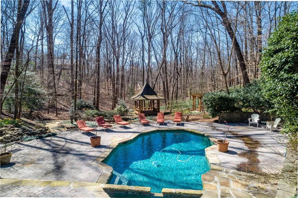 1240 Heards Ferry Road, Atlanta, Georgia 30328, 4 Bedrooms Bedrooms, ,3 BathroomsBathrooms,Residential,Sold,1240 Heards Ferry Road,6587732