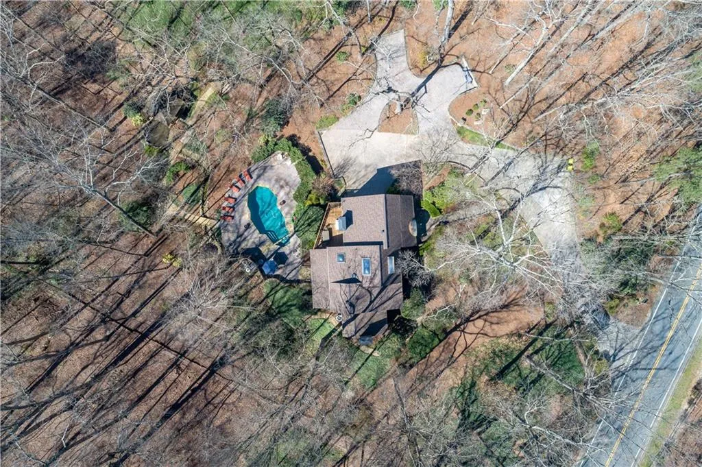 1240 Heards Ferry Road, Atlanta, Georgia 30328, 4 Bedrooms Bedrooms, ,3 BathroomsBathrooms,Residential,Sold,1240 Heards Ferry Road,6587732