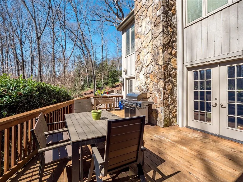 1240 Heards Ferry Road, Atlanta, Georgia 30328, 4 Bedrooms Bedrooms, ,3 BathroomsBathrooms,Residential,Sold,1240 Heards Ferry Road,6587732