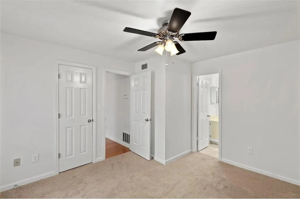 639 Granville Court, Sandy Springs, Georgia 30328, 2 Bedrooms Bedrooms, ,2 BathroomsBathrooms,Residential,Sold,639 Granville Court,7237683