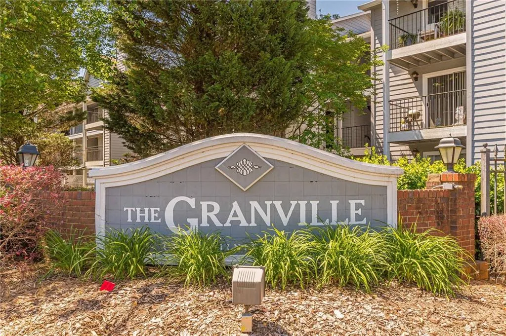 639 Granville Court, Sandy Springs, Georgia 30328, 2 Bedrooms Bedrooms, ,2 BathroomsBathrooms,Residential,Sold,639 Granville Court,7237683