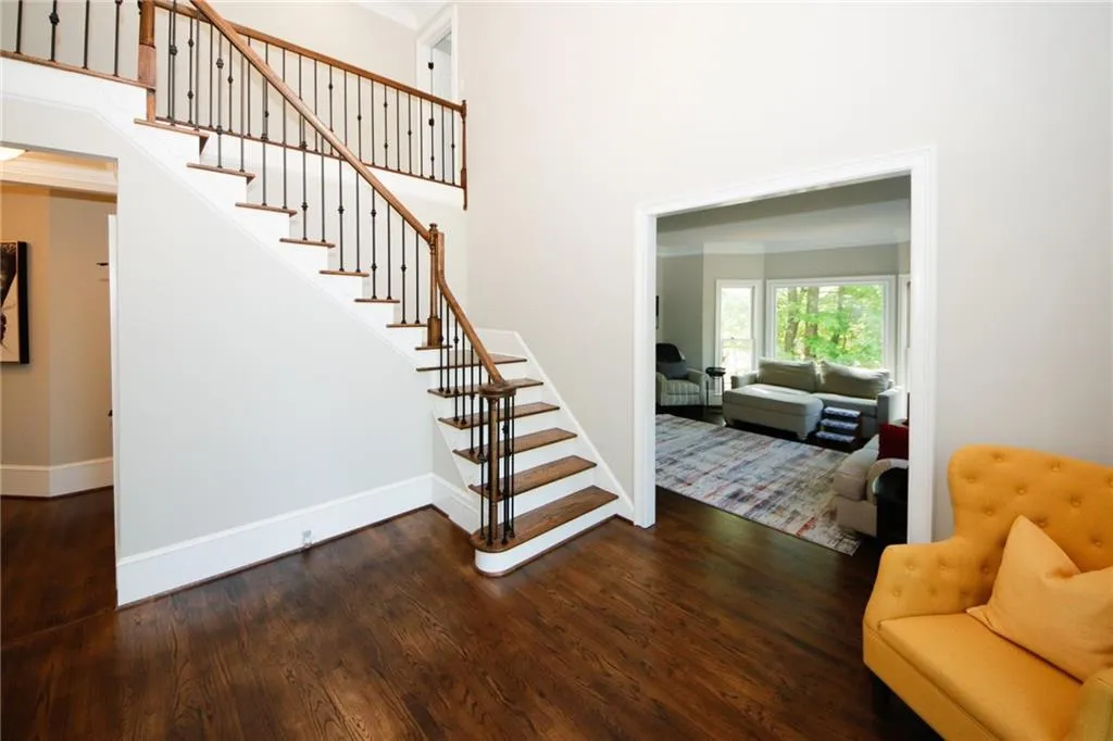 585 Vinington Court, Sandy Springs, Georgia 30350, 6 Bedrooms Bedrooms, ,5 BathroomsBathrooms,Residential,Sold,585 Vinington Court,7204607