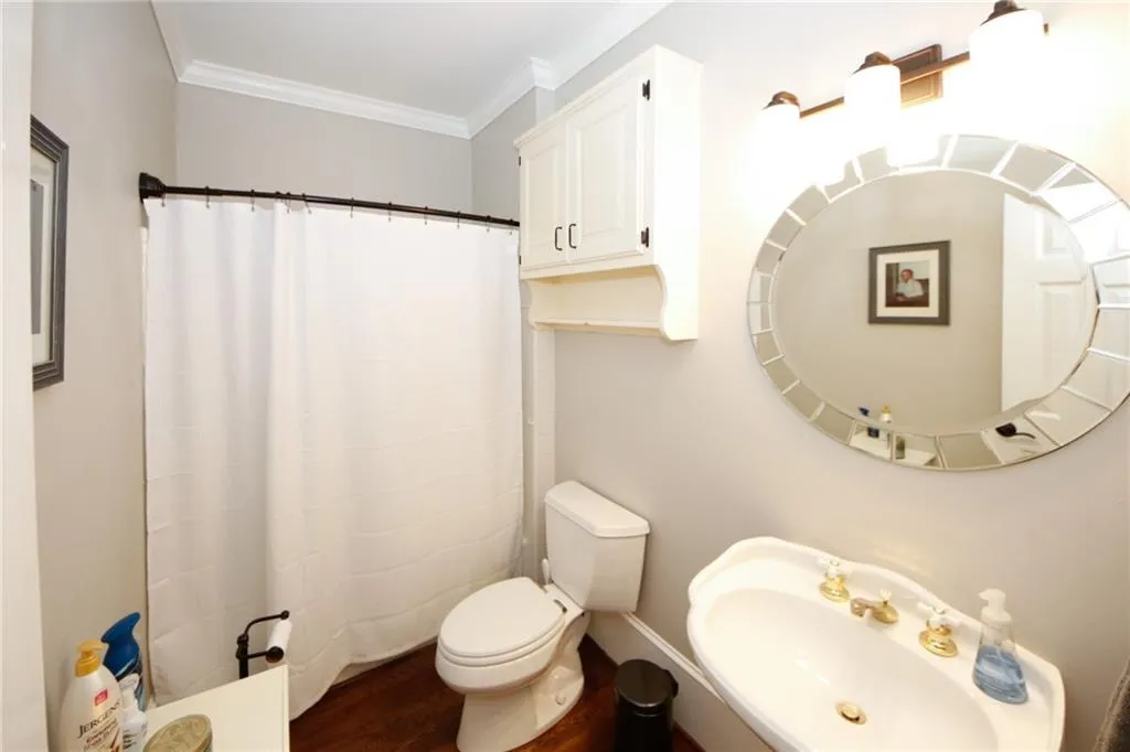 585 Vinington Court, Sandy Springs, Georgia 30350, 6 Bedrooms Bedrooms, ,5 BathroomsBathrooms,Residential,Sold,585 Vinington Court,7204607