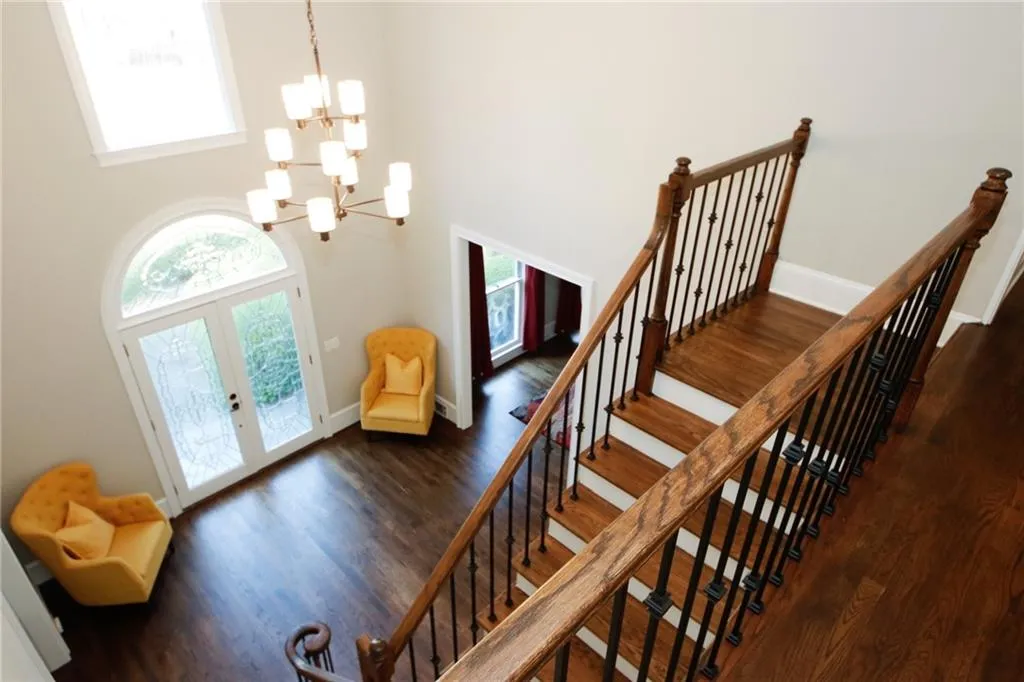 585 Vinington Court, Sandy Springs, Georgia 30350, 6 Bedrooms Bedrooms, ,5 BathroomsBathrooms,Residential,Sold,585 Vinington Court,7204607