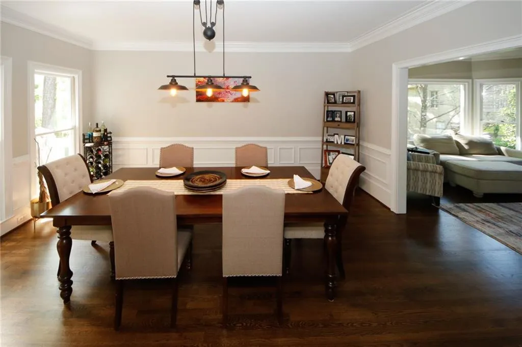 585 Vinington Court, Sandy Springs, Georgia 30350, 6 Bedrooms Bedrooms, ,5 BathroomsBathrooms,Residential,Sold,585 Vinington Court,7204607