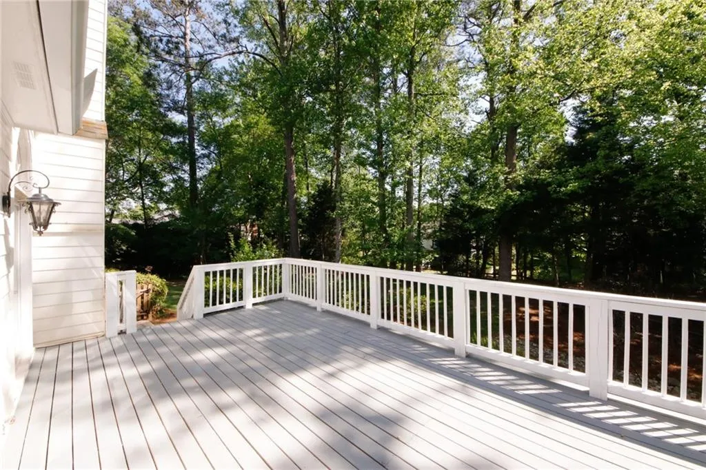 585 Vinington Court, Sandy Springs, Georgia 30350, 6 Bedrooms Bedrooms, ,5 BathroomsBathrooms,Residential,Sold,585 Vinington Court,7204607