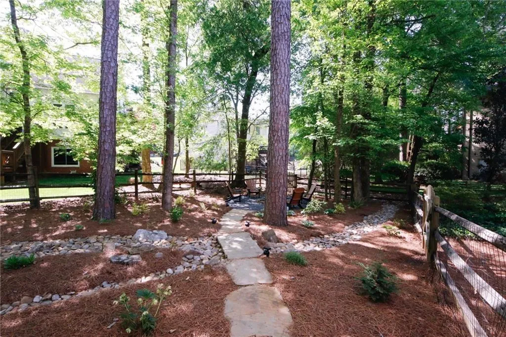 585 Vinington Court, Sandy Springs, Georgia 30350, 6 Bedrooms Bedrooms, ,5 BathroomsBathrooms,Residential,Sold,585 Vinington Court,7204607