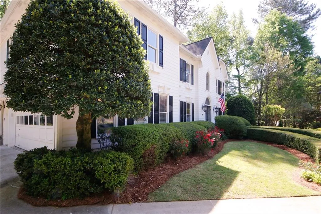 585 Vinington Court, Sandy Springs, Georgia 30350, 6 Bedrooms Bedrooms, ,5 BathroomsBathrooms,Residential,Sold,585 Vinington Court,7204607