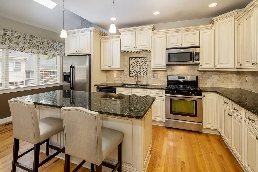 23 Westfair Court, Sandy Springs, Georgia 30328, 3 Bedrooms Bedrooms, ,2 BathroomsBathrooms,Residential,Sold,23 Westfair Court,6630519