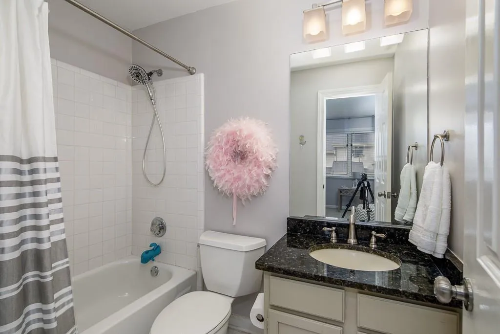 23 Westfair Court, Sandy Springs, Georgia 30328, 3 Bedrooms Bedrooms, ,2 BathroomsBathrooms,Residential,Sold,23 Westfair Court,6630519