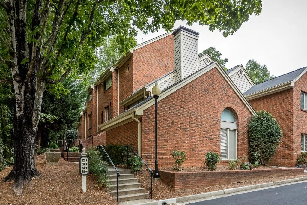 23 Westfair Court, Sandy Springs, Georgia 30328, 3 Bedrooms Bedrooms, ,2 BathroomsBathrooms,Residential,Sold,23 Westfair Court,6630519