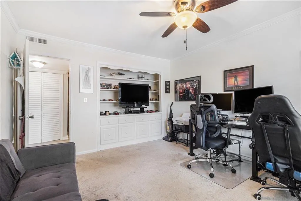 6851 Roswell Road Unit M-5, Atlanta, Georgia 30328, 3 Bedrooms Bedrooms, ,2 BathroomsBathrooms,Residential,For Sale,6851 Roswell Road Unit M-5,7713803