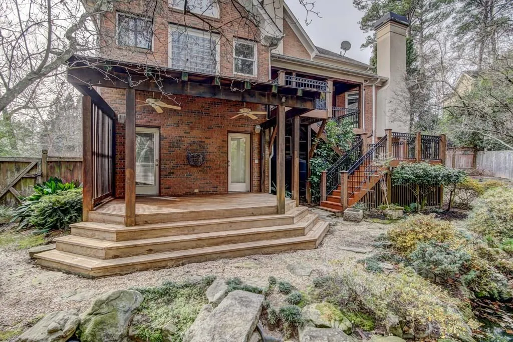 180 Northland Ridge Trail, Atlanta, Georgia 30342, 4 Bedrooms Bedrooms, ,4 BathroomsBathrooms,Residential,Sold,180 Northland Ridge Trail,6116965