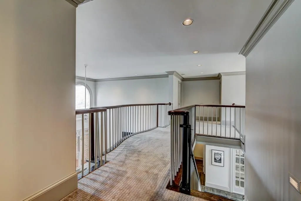 180 Northland Ridge Trail, Atlanta, Georgia 30342, 4 Bedrooms Bedrooms, ,4 BathroomsBathrooms,Residential,Sold,180 Northland Ridge Trail,6116965