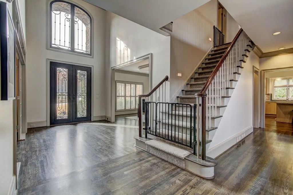 180 Northland Ridge Trail, Atlanta, Georgia 30342, 4 Bedrooms Bedrooms, ,4 BathroomsBathrooms,Residential,Sold,180 Northland Ridge Trail,6116965