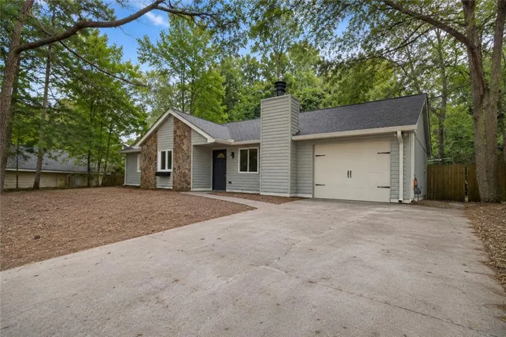 1252 Sherwood Drive, Norcross, Georgia 30093