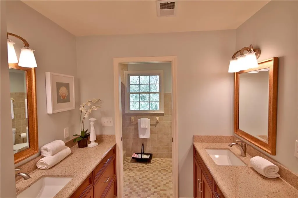770 Crest Valley Drive, Sandy Springs, Georgia 30327, 5 Bedrooms Bedrooms, ,3 BathroomsBathrooms,Residential,Sold,770 Crest Valley Drive,6529188