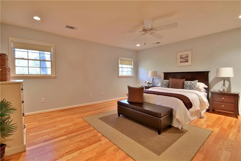 770 Crest Valley Drive, Sandy Springs, Georgia 30327, 5 Bedrooms Bedrooms, ,3 BathroomsBathrooms,Residential,Sold,770 Crest Valley Drive,6529188