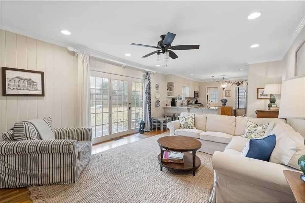 775 Starlight Drive, Sandy Springs, Georgia 30342, 3 Bedrooms Bedrooms, ,2 BathroomsBathrooms,Residential,Sold,775 Starlight Drive,6975032