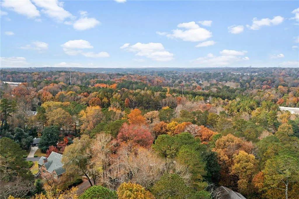 775 Starlight Drive, Sandy Springs, Georgia 30342, 3 Bedrooms Bedrooms, ,2 BathroomsBathrooms,Residential,Sold,775 Starlight Drive,6975032