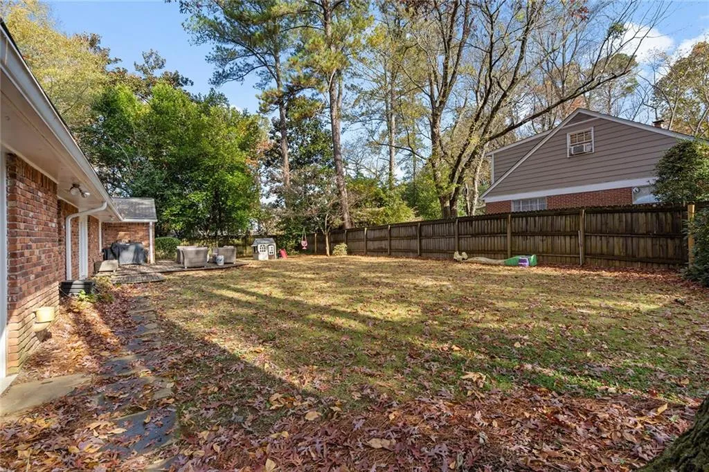 775 Starlight Drive, Sandy Springs, Georgia 30342, 3 Bedrooms Bedrooms, ,2 BathroomsBathrooms,Residential,Sold,775 Starlight Drive,6975032