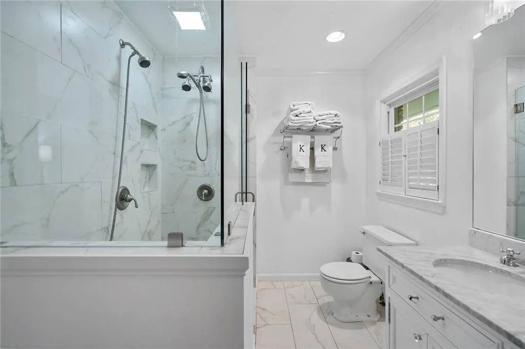 775 Starlight Drive, Sandy Springs, Georgia 30342, 3 Bedrooms Bedrooms, ,2 BathroomsBathrooms,Residential,Sold,775 Starlight Drive,6975032