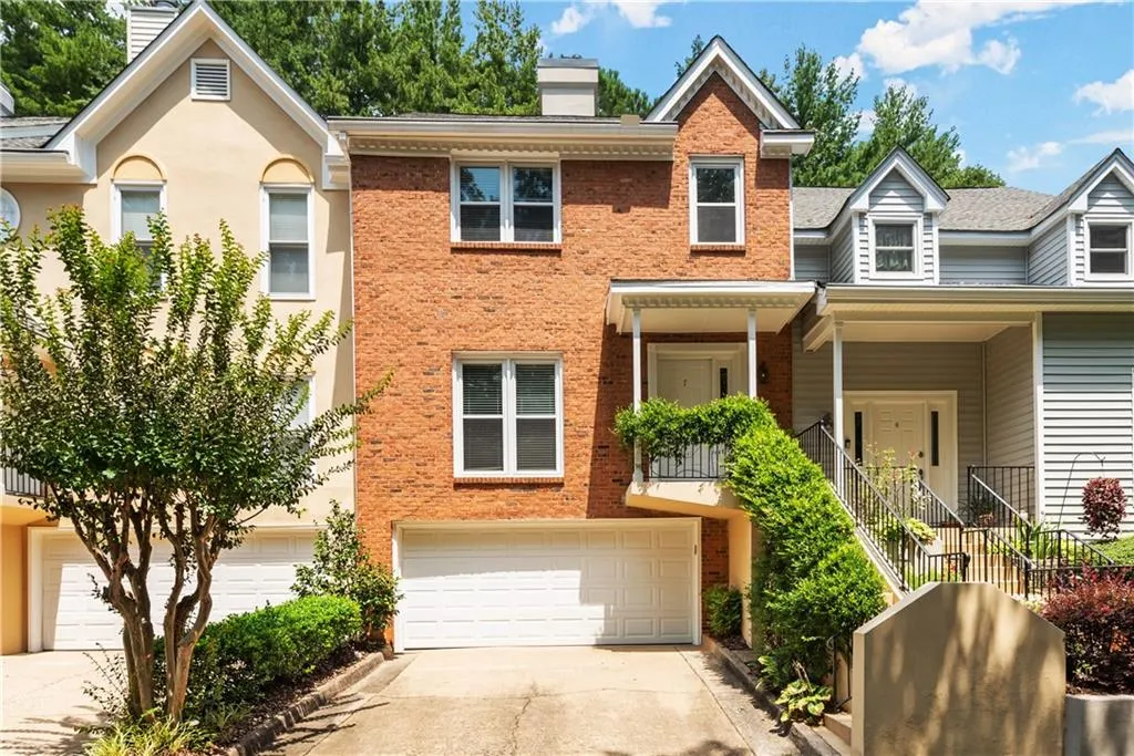 7 Forest Ridge Court, Sandy Springs, Georgia 30350, 3 Bedrooms Bedrooms, ,2 BathroomsBathrooms,Residential,Sold,7 Forest Ridge Court,6765445